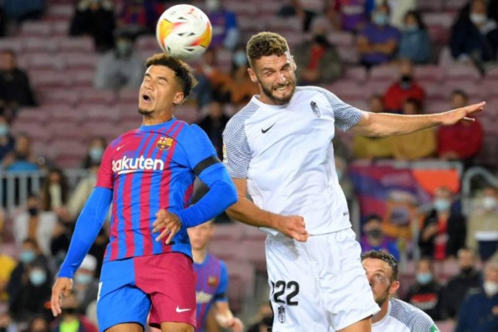 El brasileño Philippe Coutinho recibió varios pitos por parte de la afición del Barcelona debido a su bajo nivel en el terreno de juego.