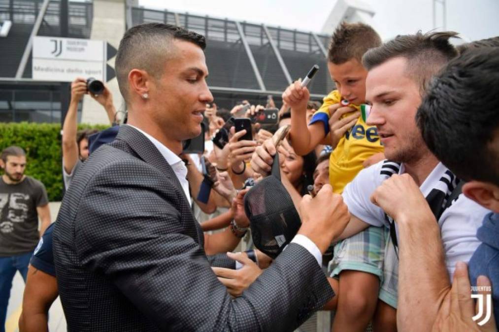 Aunque la visita de Cristiano Ronaldo sólo durará 24 horas, será el 'Ronalday' en la ciudad, avanzan todos los medios.