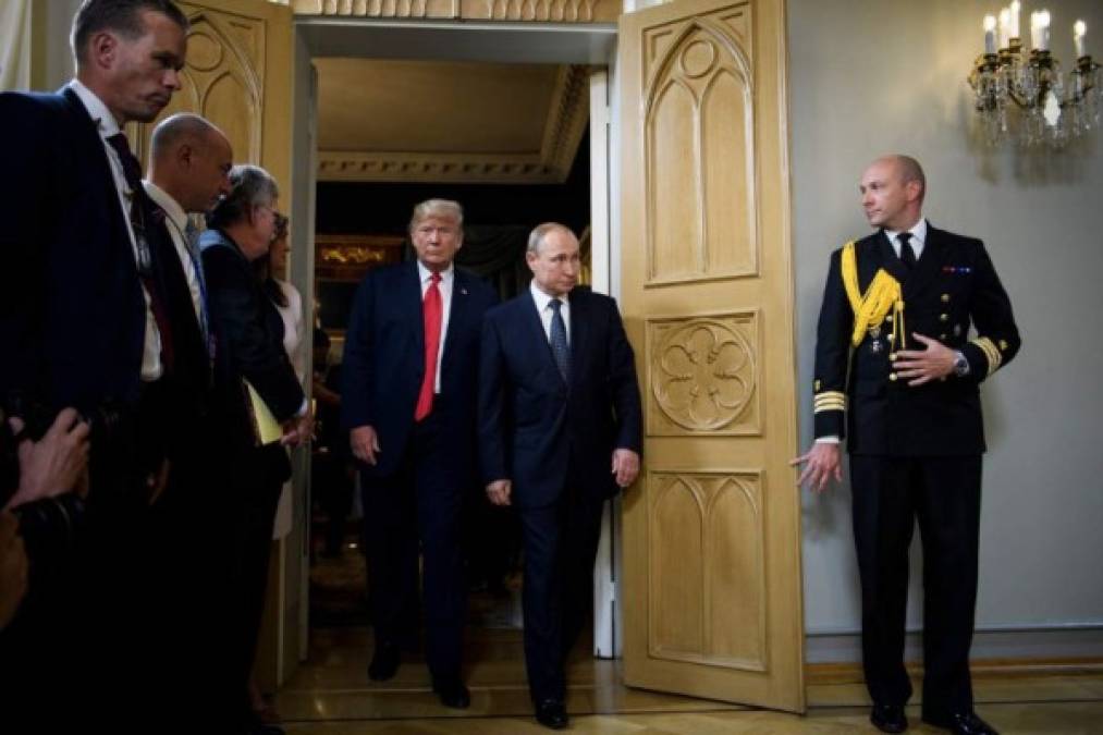Legisladores republicaron tacharon al mandatario de mostrarse 'cobarde y débil' durante su reunión con Putin en Helsinki, según medios locales.