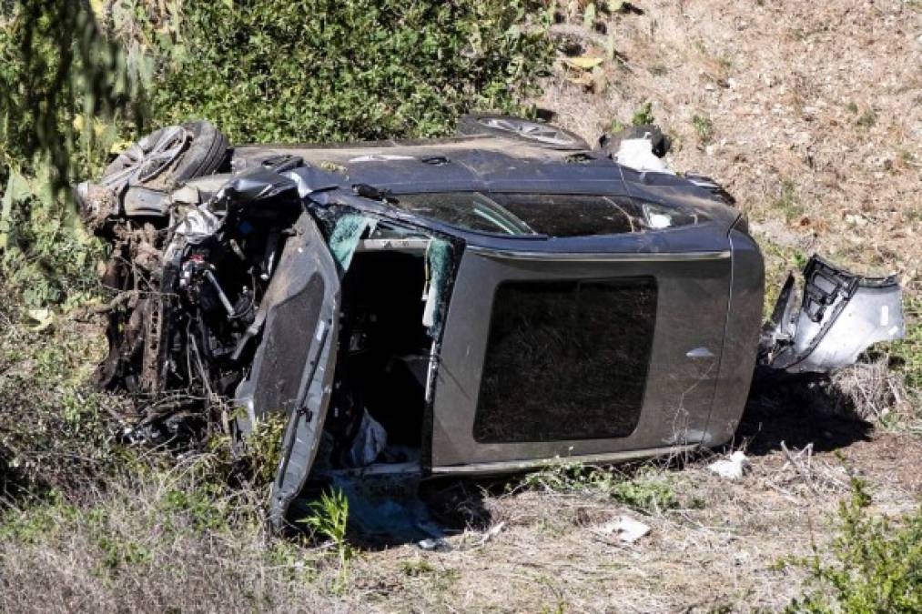 Así ha quedado el vehículo que conducía Tiger Woods tras el accidente<br/>
