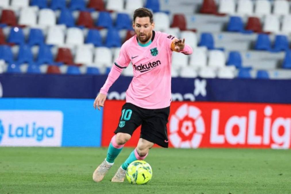 Lionel Messi: El astro argentino finalizó su contrato con el Barcelona, pero en el club culé esperan que su máxima figura pueda seguir en el cuadro culé. Foto AFP.