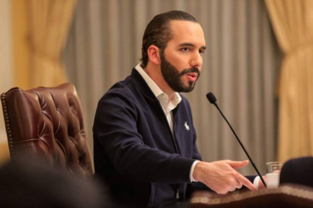 Desde junio de 2019, Nayib Bukele, un empresario de origen palestino, de 39 años de edad, se convirtió en presidente de El Salvador, tras romper el bipartidismo histórico del FMLN y Arena. En las últimas semanas, Bukele recibió innumerables críticas de la comunidad internacional, a consecuencia de la remoción de cinco magistrados propietarios y sus suplentes de la Corte Suprema de Justicia. Además, destituyó al fiscal general Raúl Melara. Fue posible debido a que los partidos Nuevas Ideas y Gana, afines a Bukele, tienen mayoría en el Congreso salvadoreño.