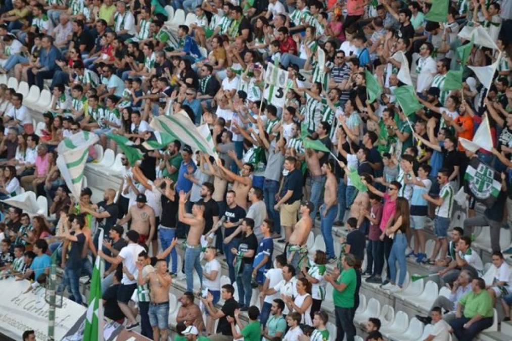 En el 2019, el portal Canal Cordobesista informó en su Twitter que el Córdoba estaba tras los pasos de Benguché. “Una vez acabado el partido de hoy hablemos de fichajes. (Rumor) el Córdoba CF anda detrás del delantero centro hondureño Jorge Benguché', informaron.