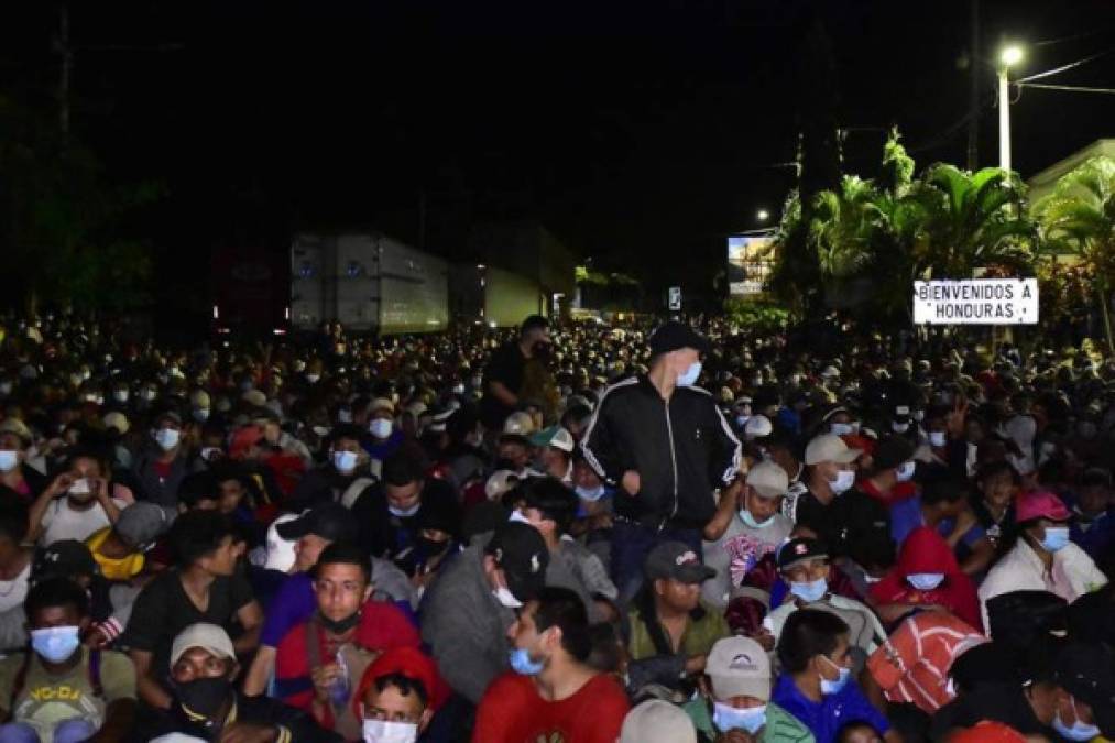 Tras sobrepasar la frontera, la caravana avanza actualmente sobre el departamento de Chiquimula para trazar una ruta a México, en primer lugar, y posteriormente a Estados Unidos.<br/>