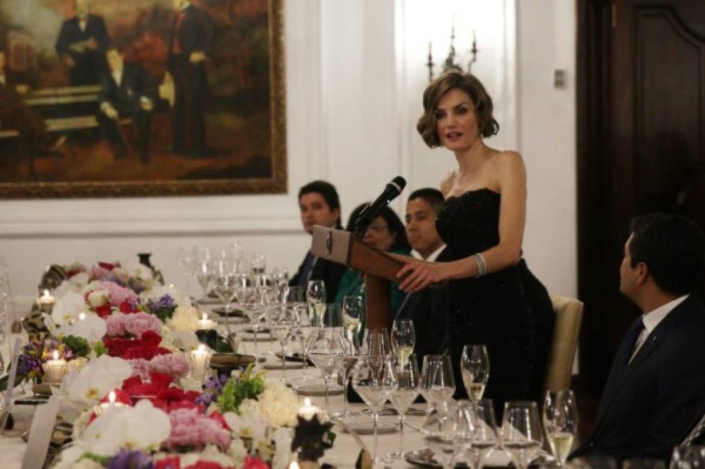 La reina Letizia anoche en la cena de gala en casa presidencial de Honduras.