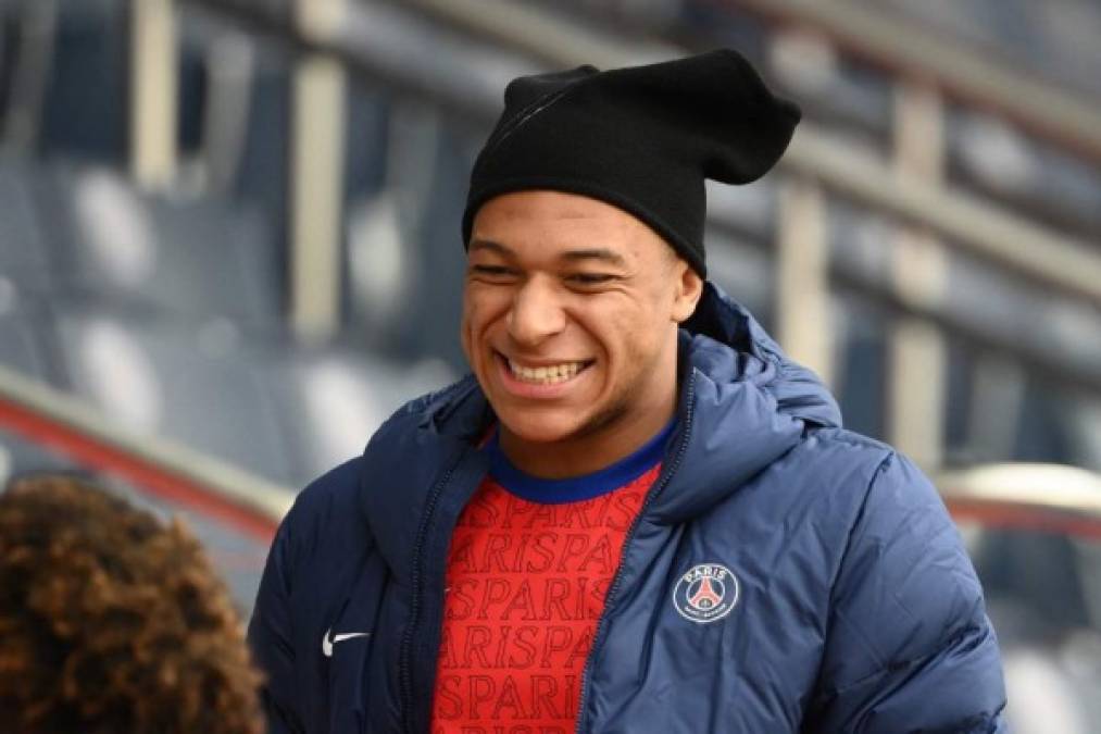 Kylian Mbappé es el jugador que quiere Real Madrid en sus filas y están decididos a invertir para que se pueda concretar su llegada... Sin embargo, deberán de vender un par de futbolistas. Foto AFP.