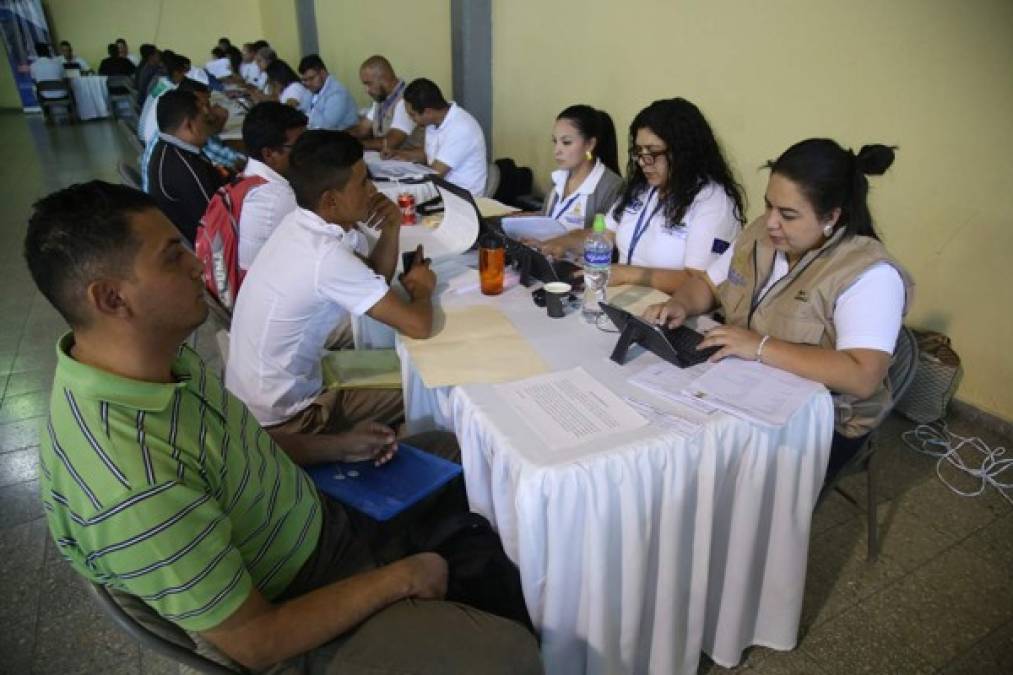 La Embajada de Estados Unidos, con apoyo de la Secretaría de Trabajo realizan la jornada de preselección de candidatos para trabajar en el país norteamericano en las áreas de agricultura, ganadería, servicios de cocina, carpintería, construcción, meseros, entre otros.