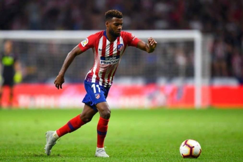 Thomas Lemar es objetivo del Everton de Carlo Ancelotti. El conjunto inglés sigue buscando ampliar su plantilla de cara a la próxima temporada. Según el diario Le10Sport, los toffees estarían muy interesados en incorporar al jugador del Atlético de Madrid. Sin embargo, el conjunto colchonero se muestra tranquilo, ya que el francés tiene contrato hasta 2023.