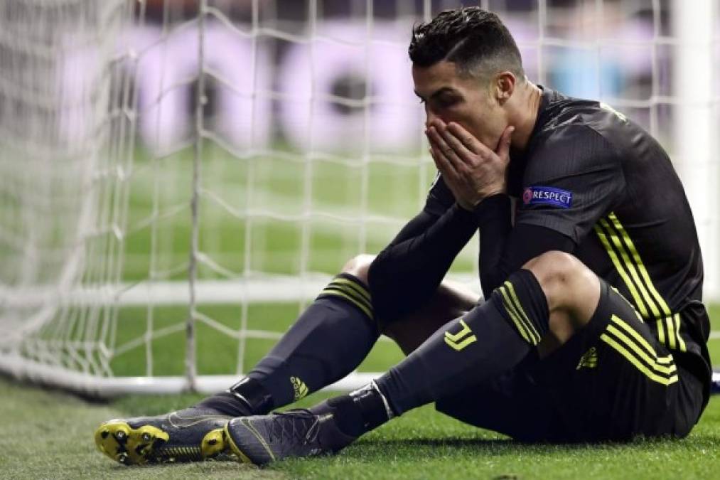 Cristiano Ronaldo se lamenta tras una ocasión perdida contra el Atlético de Madrid.