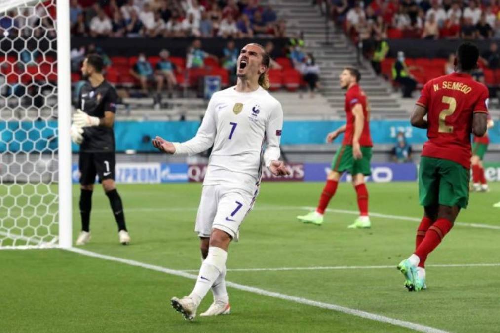 Antoine Griezmann se lamenta tras una ocasión fallada.