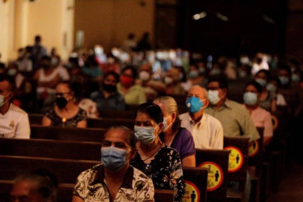 La Iglesia católica de Honduras celebró la misa del Miércoles de Ceniza, que da comienzo al período de cuaresma para los católicos. / Foto EFE