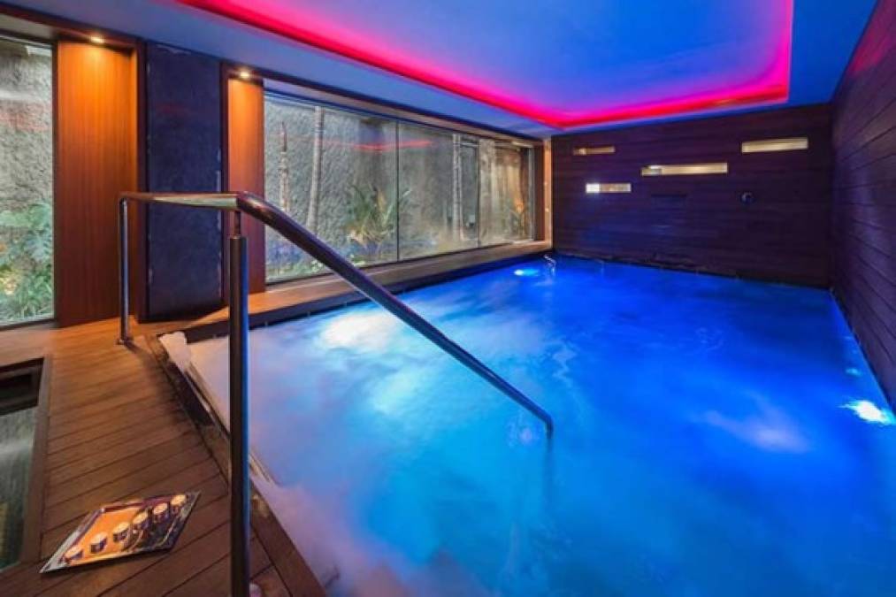 Así es el spa del hotel MiM, del que es dueño Lionel Messi. El spa tiene un circuito de hidroterapia.