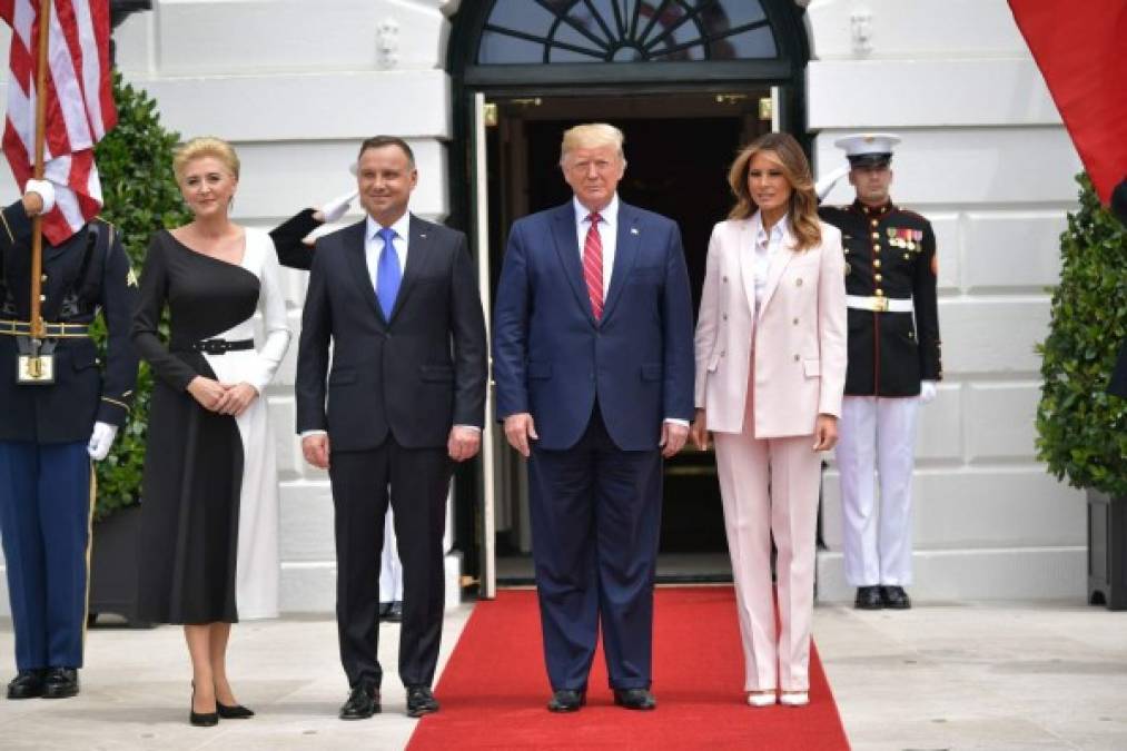 Melania acompañará este jueves a Trump en el lanzamiento de su campaña por la reelección en Florida.