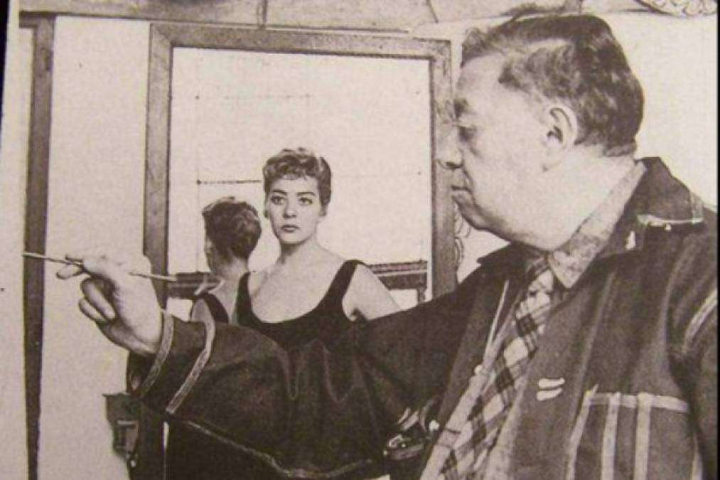 Su trabajo no solamente le dio reconocimiento en la industria del cine, sino que también fue admirada por uno de los artistas más importantes de México: Diego Rivera.<br/>Tanto así que el muralista la pintó con uno de sus vestidos favoritos y le regaló el cuadro que hoy la actriz mantiene en su casa.<br/><br/>
