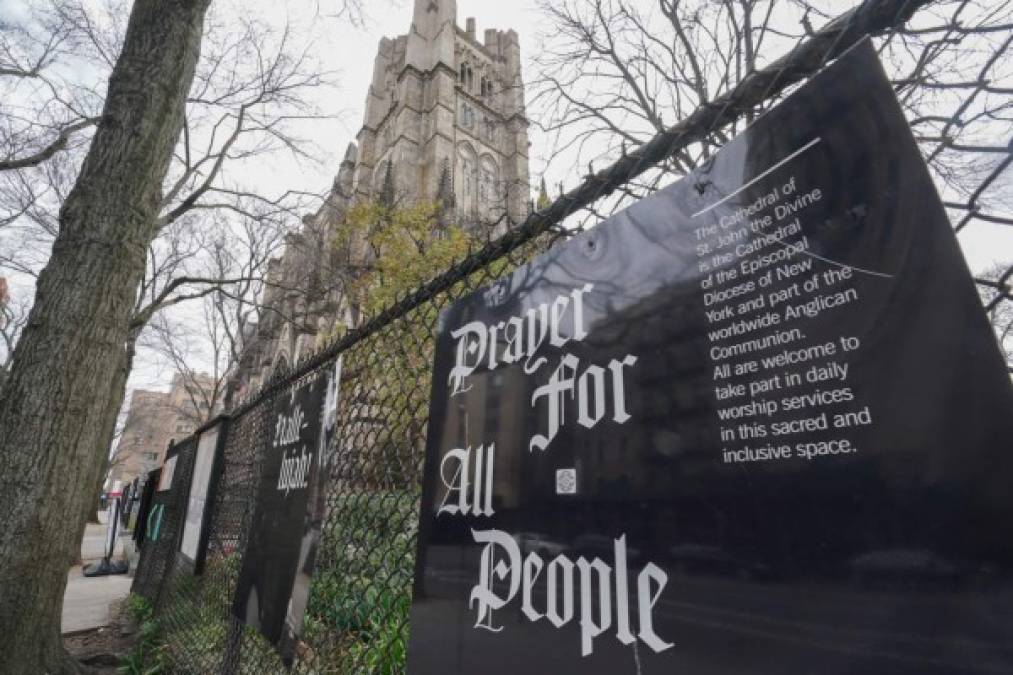 Parte del hospital temporario será instalado en la cripta de la catedral, cerrada al público debido a la pandemia.