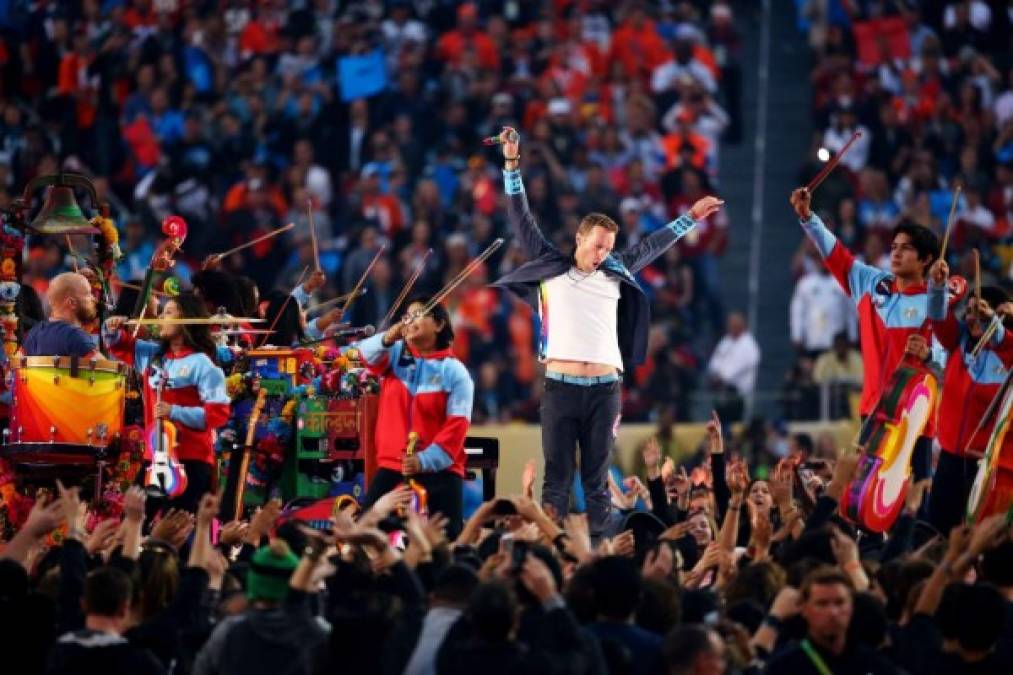 El vocalista de Coldplay, Chris Martin dejó impresionado al público.