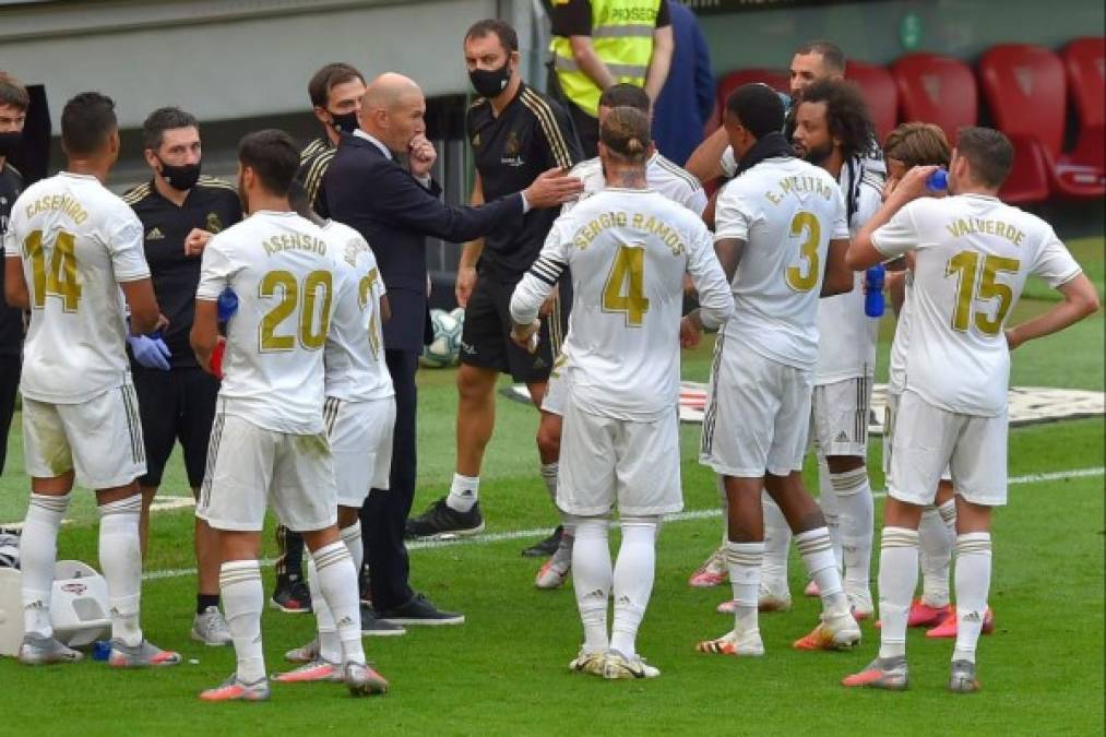 Zidane tiene un problema muy serio en la defensa para el partido en el estadio Alfredo Di Stéfano contra el Alavés.