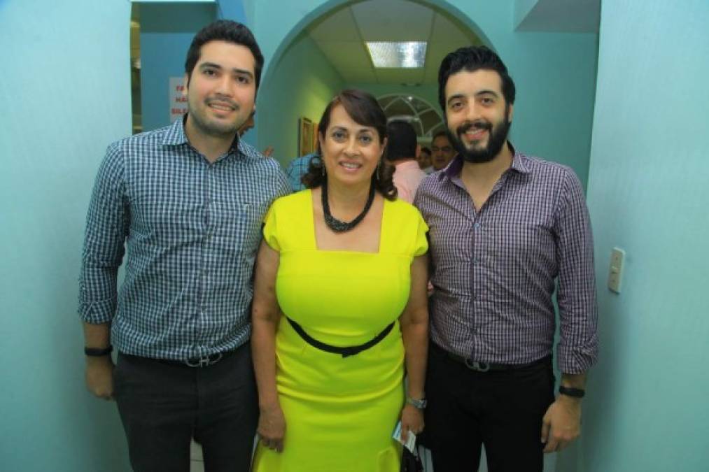 Manuel Leiva, Sandra Alvarado y Rodman Martínez.