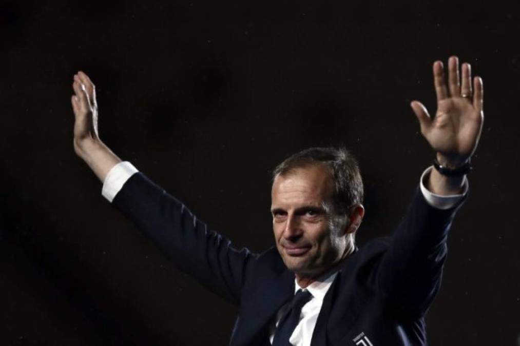 Ganador de cinco títulos de la Serie A, Allegri no pudo cumplir con el objetivo de ganar la Champions League. Aunque llegó a la final en dos ocasiones, en ambas cayó (ante Barcelona en 2015 y frente a Real Madrid en 2017). Además, colmó la paciencia de los aficionados tras quedado eliminado en la edición 2019 del certamen europeo a manos del Ajax.