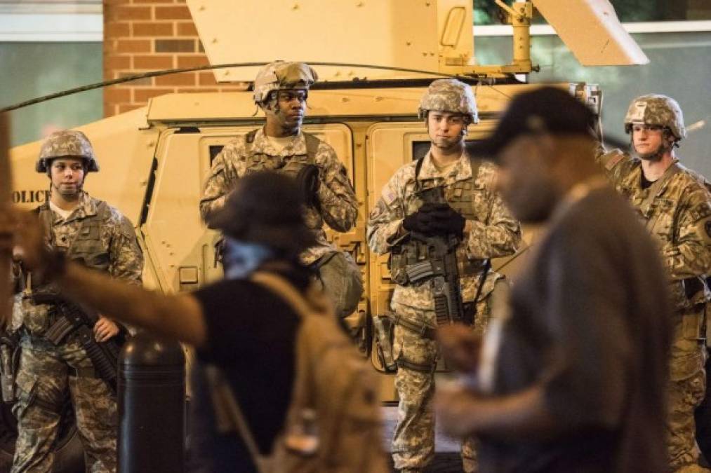 El Gobierno de Obama obligó el despliegue de la Guardia Nacional para evitar mayores incidentes en Charlotte, Carolina del Norte.