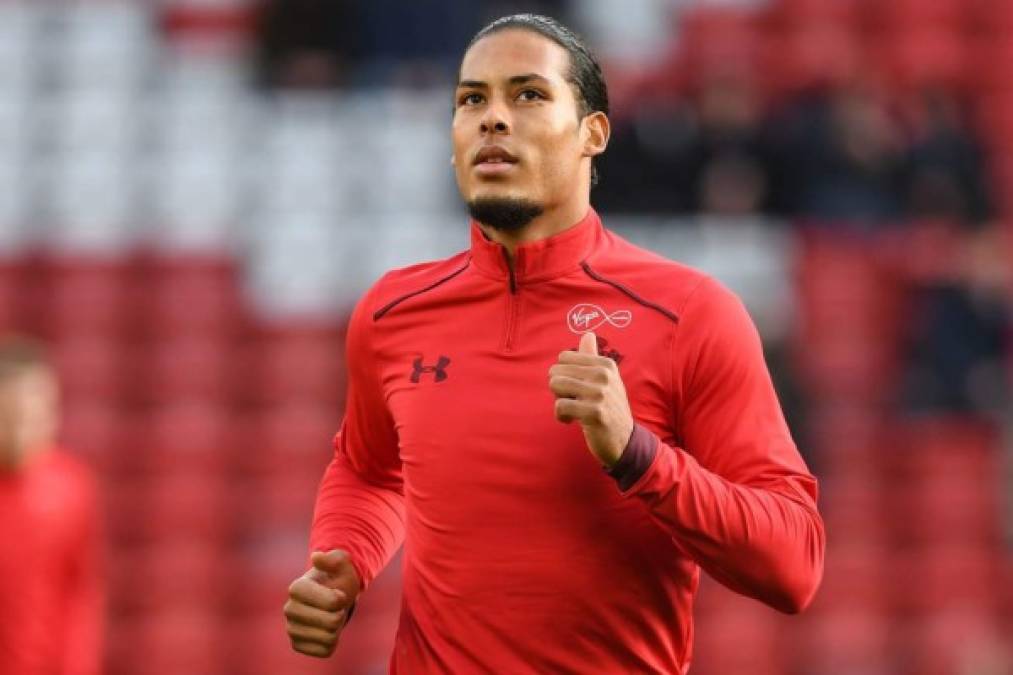 Virgil Van Dijk: El defensor del Southampton interesa al Manchester City.