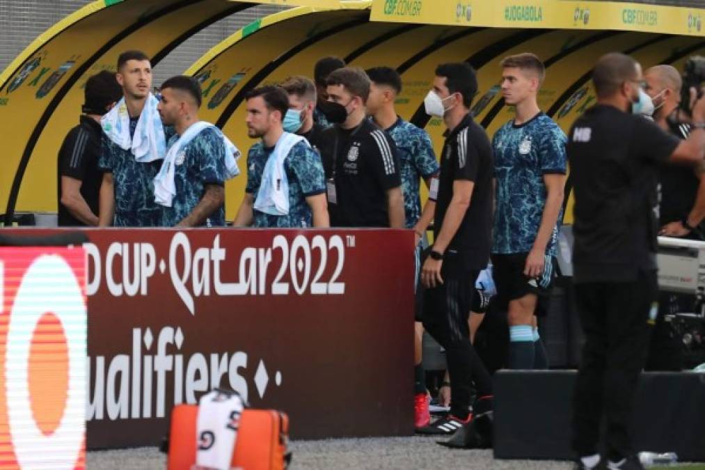 Momento en el que se retiraban del campo del Corinthians Arena de Sao Paulol os seleccionados argentinos.