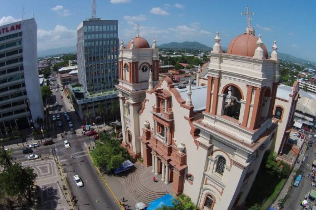 Los sampedranos se sienten orgullosos de su catedral San Pedro Apóstol.