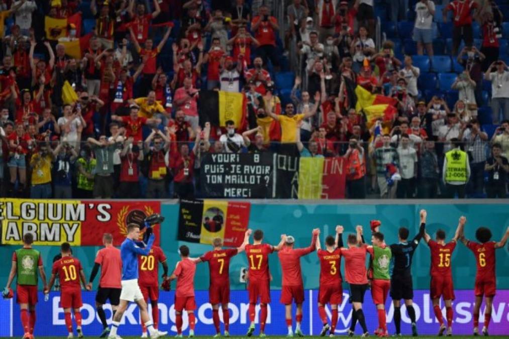Bélgica cerró la fase de grupos de la Eurocopa-2020 con una tranquila victoria por 2-0 sobre Finlandia y accedió a octavos de final como líder de su llave B y pleno de triunfos, este lunes en San Petersburgo.<br/><br/>