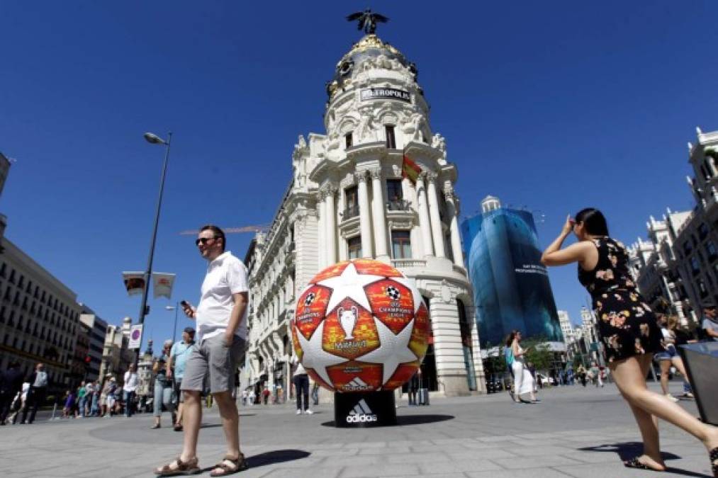 La Administración de Madrid percibirá unos 12 millones de euros de los 60 que se estima que ingresarán directamente los negocios de la ciudad con motivo de la celebración de la final de la Champions League, que enfrentará este sábado al Liverpool y al Tottenham.