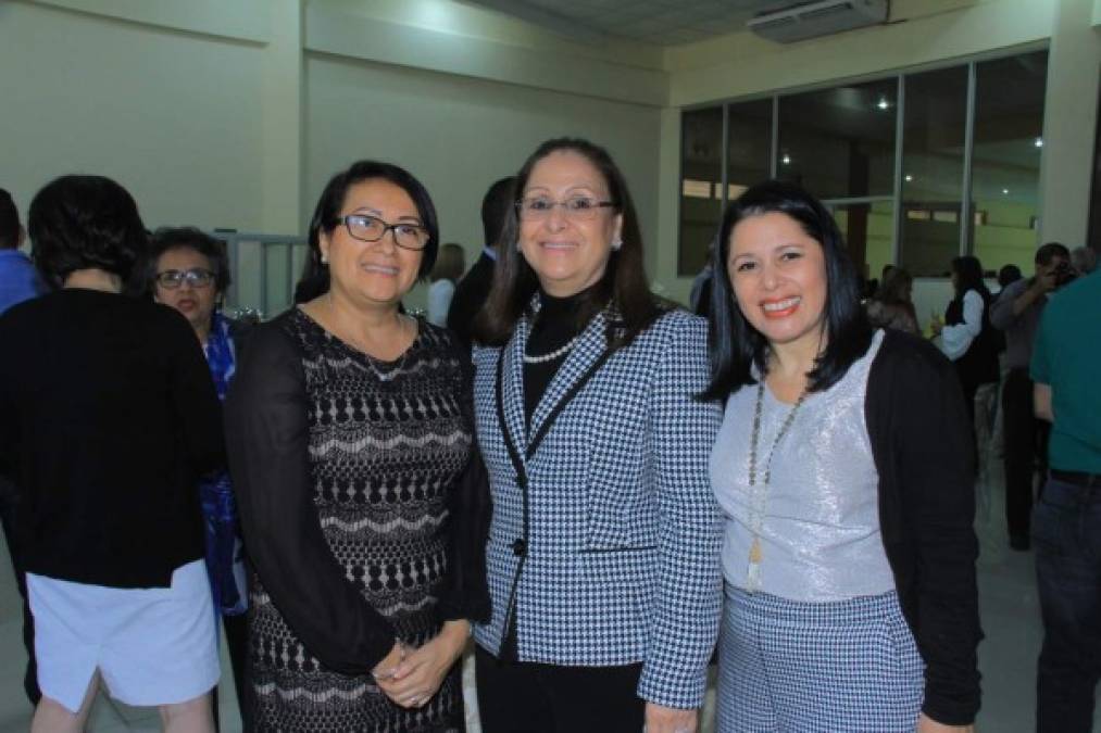 Sonia Joya, Rosario Starkman y Cinthia López,