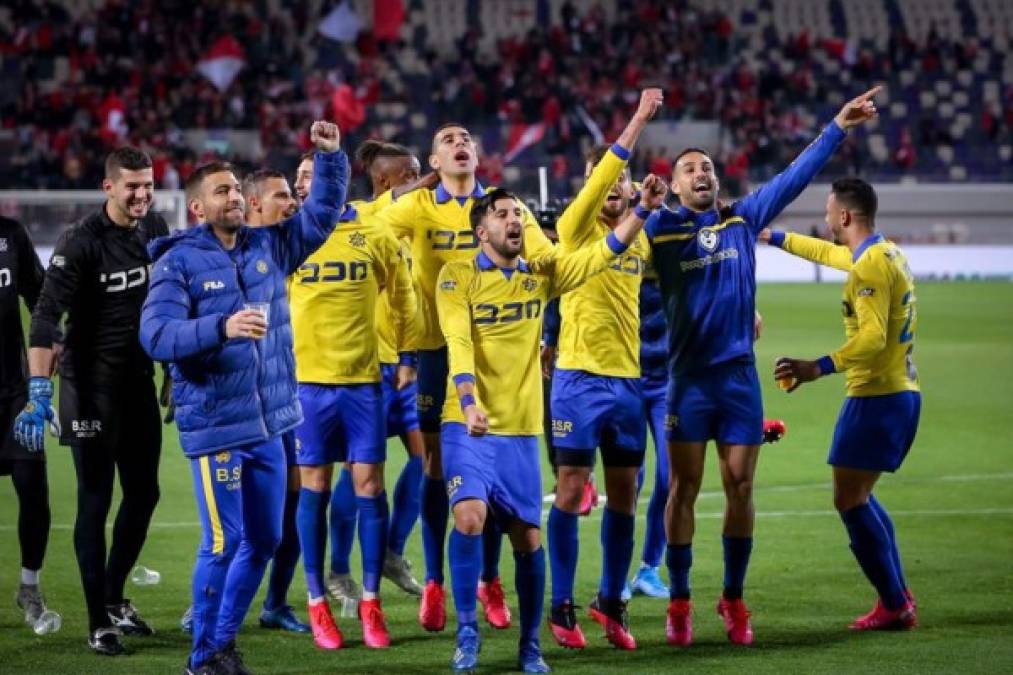 Premier League israelí - El Maccabi Tel-Aviv FC puede coronarse campeón si termina ahora la temporada por el coronavirus. Lidera con 64 puntos, por delante del Maccabi Haifa FC que tiene 58.