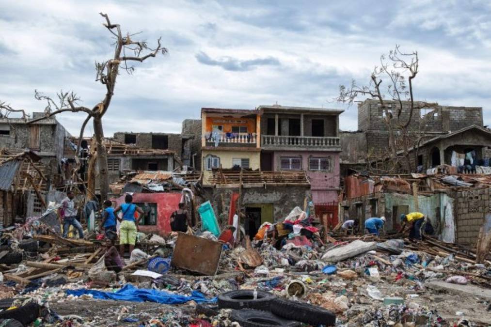 Imagen tomada por la Misión de la ONU en Haití (MINUSTAH) en la ciudad de Jeremie, Haití el jueves 6 de octubre de 2016. La ciudad se encuentra en el extremo occidental de Haití y sufrió toda la fuerza de la tormenta de categoría 4.
