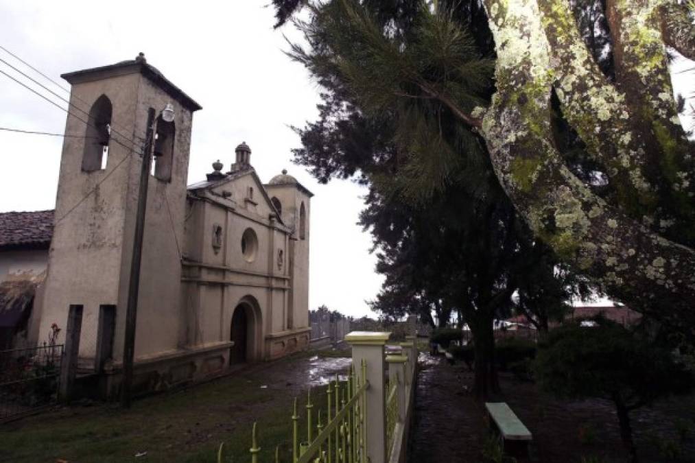 Iglesia de Guajiquiro, La Paz, forma parte del recorrido de la Ruta Lenca.