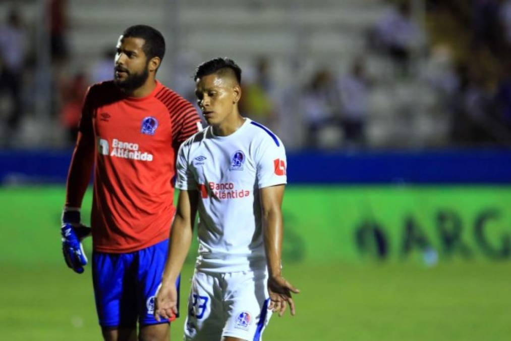 Los jugadores del Olimpia salieron decepcionados del empate ante Honduras Progreso.