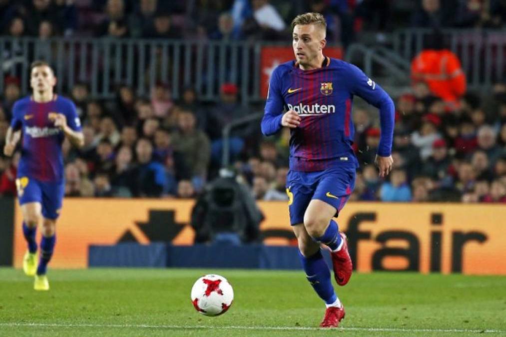 Ante la falta de minutos de Gerard Deulofeu con el Barcelona, el futbolista, según 'Sky Sports', ha sido ofrecido a su antiguo club, el AC Milan que ha rechazado incorporarlo. El jugador no está entrando en los planes de Ernesto Valverde y, tras las llegadas de Coutinho y Yerry Mina, es uno de los candidatos a salir del Barça en enero. El Napoli también habría dicho 'no' a su fichaje.