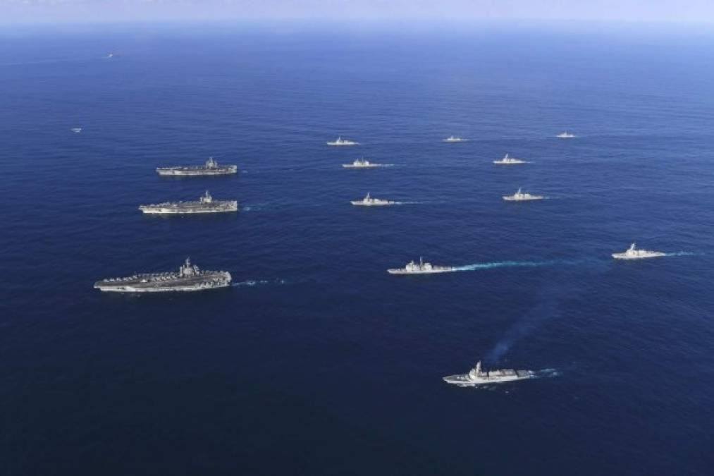 Las maniobras, que culminan mañana en el Mar de Japón (conocido como 'Mar del Este' en las dos Coreas), participan los portaaviones de propulsión atómica USS Ronald Reagan, USS Nimitz y USS Theodore Roosevelt.