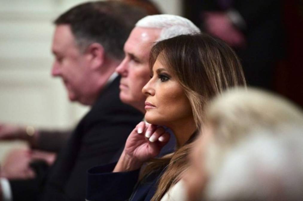 La primera dama asistió luego a la conferencia de prensa de Trump y el presidente de Polonia, junto al vicepresidente Mike Pence.
