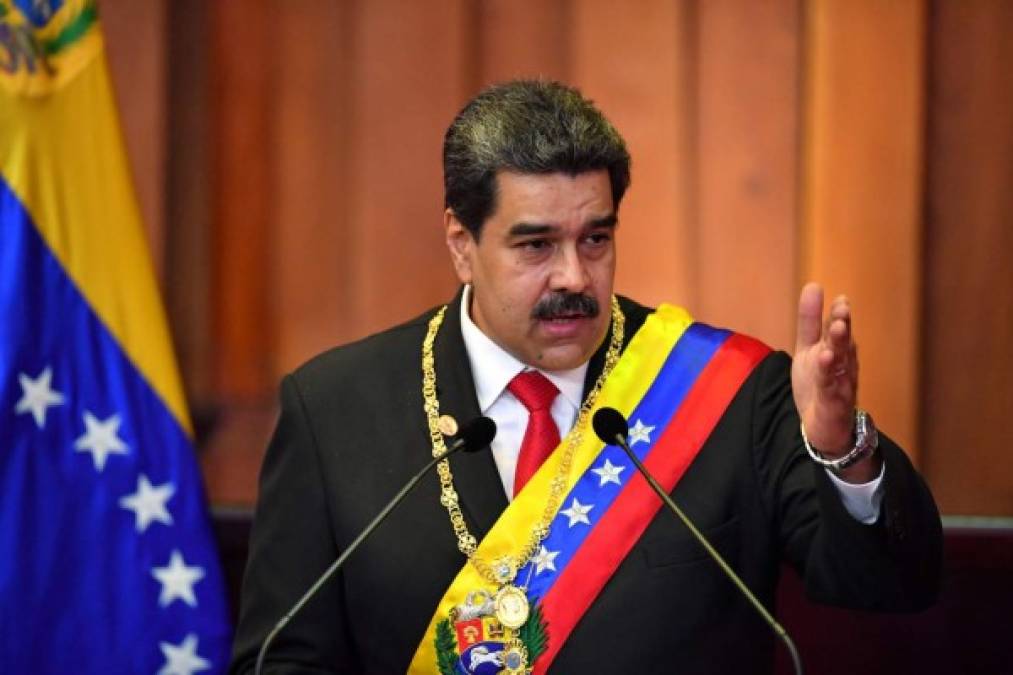 'Venezuela es el centro de una guerra mundial del imperialismo norteamericano y sus gobiernos satélites (...) Han pretendido convertir una juramentación legítima (... en una guerra', se defendió el mandatario tras el rechazo de la Comunidad Internacional.