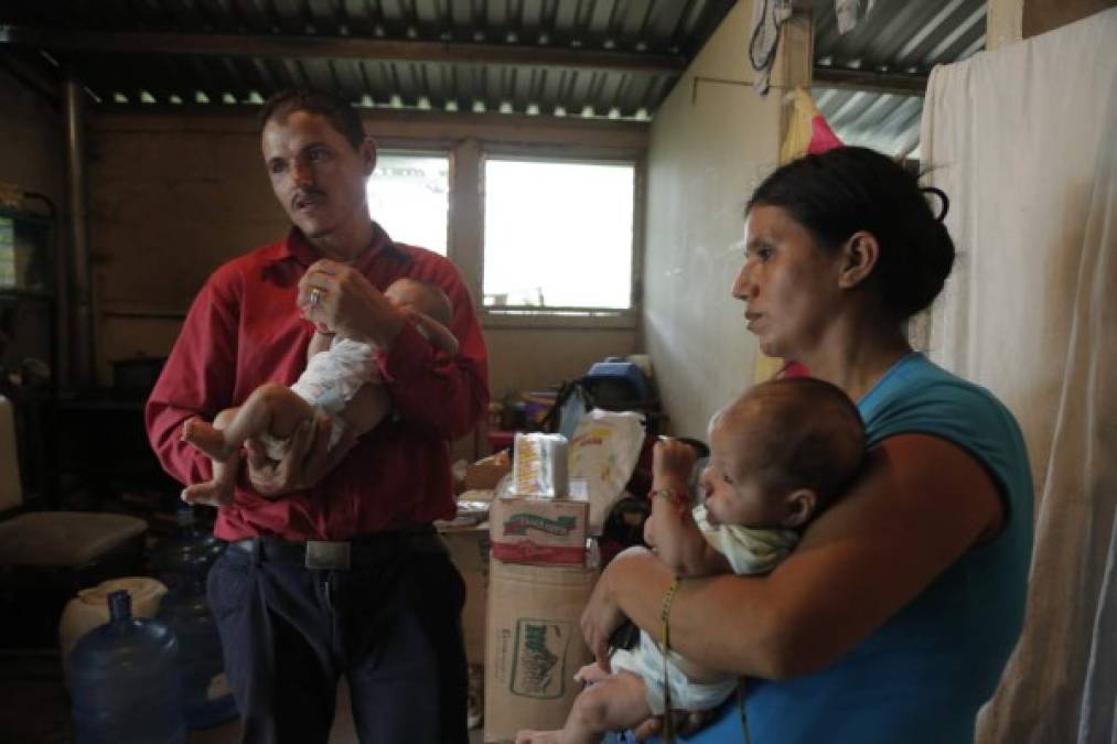 Aunque el padre es trabajador hay necesidades que no alcanza a cubrir. Su hijo mayor no siguió estudiando por problemas económicos.