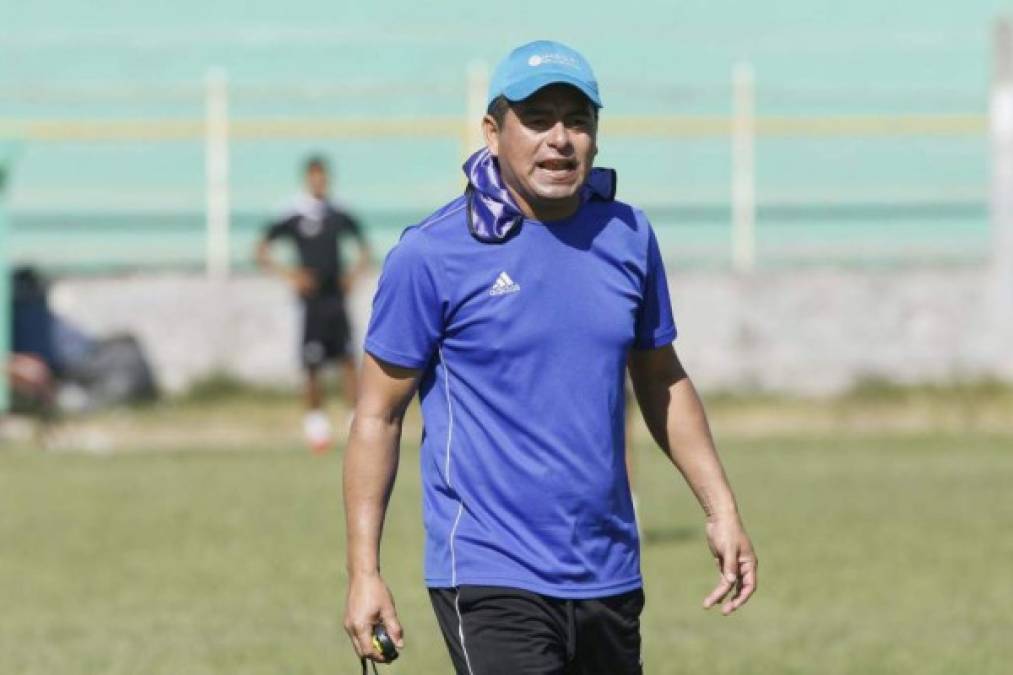 Rienaldo Tilguath, que no sabe si seguirá con el Santos FC de Siguatepeque tras perder la final de ascenso, está entre los candidatos para sentarse en el banquillo del Juticalpa FC.