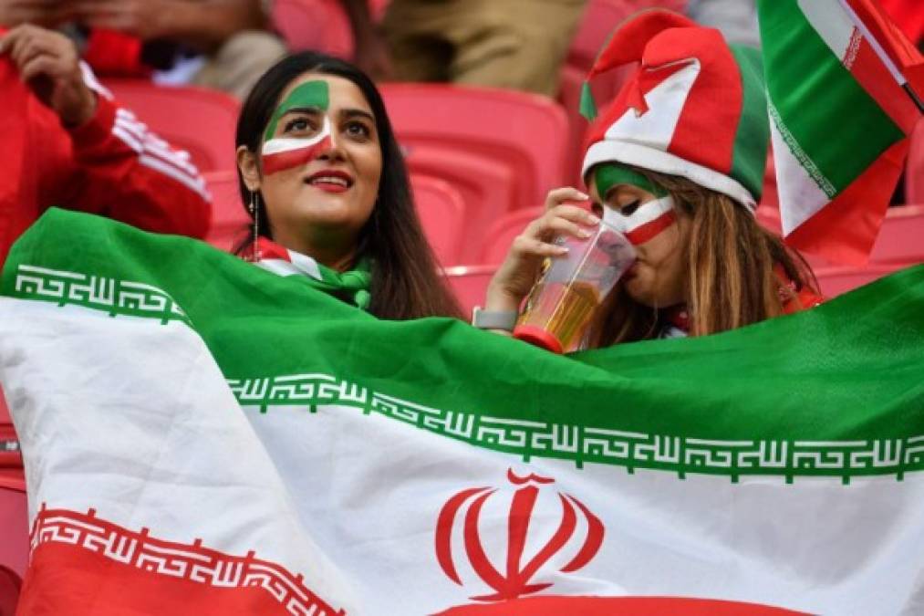 Las aficionadas de Irán irrumpieron con su belleza en el Mundial. Foto AFP