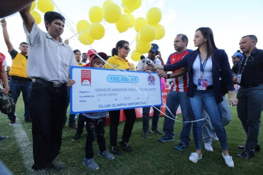 El Olimpia realizó una donación a la Fundación Hondureña para el Niño con cáncer.