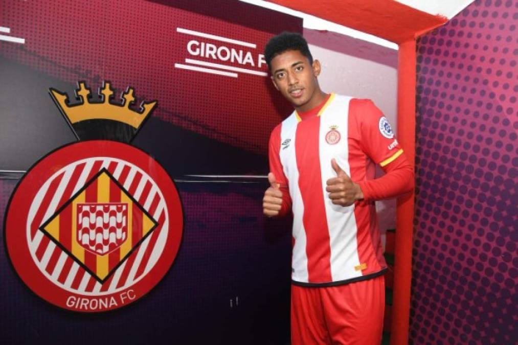 El Girona presentó al delantero internacional hondureño Anthony 'Choco' Lozano, de 24 años, procedente del Barcelona B y firmó un contrato para cuatro temporadas y media, hasta junio de 2022.