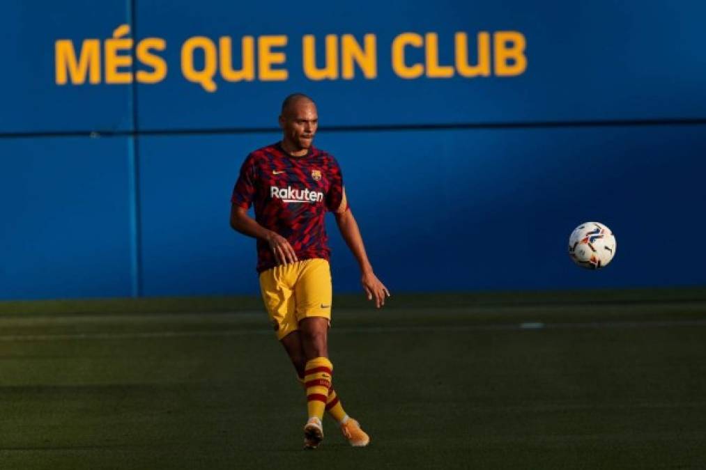 Martin Braithwaite - El delantero danés tampoco está teniendo mucho protagonismo en este inicio de temporada, pese a ser, teóricamente, el único 9 puro que hay en la plantilla blaugrana. Braithwaite sólo ha salido en los últimos minutos y aportando más bien poco en ataque, con un balance de cero goles. Sólo ha jugado 38 minutos en total.