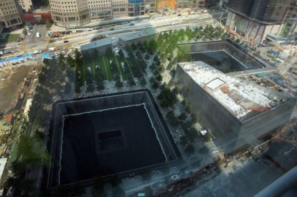 Dos estanques fueron instalados en la 'Zona Cero' que forman parte del Museo Nacional de la Memoria del 11-S, justo en el lugar donde se encontraban las Torres Gemelas.