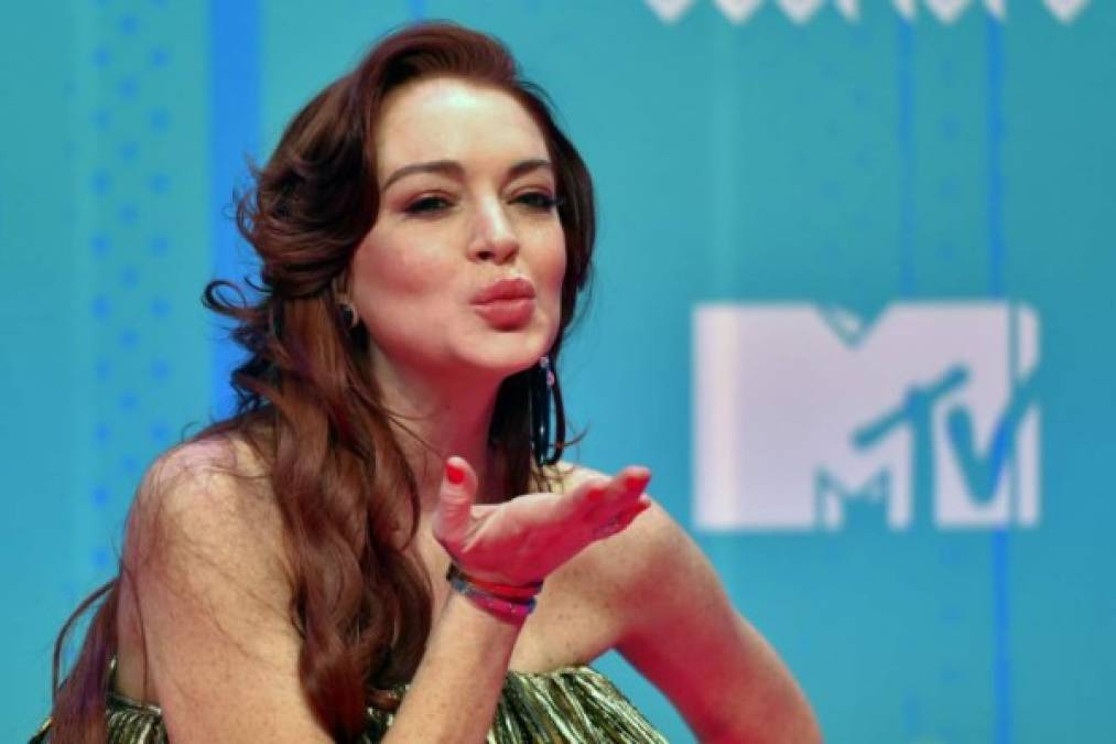 La actriz estadounidense Lindsay Lohan reapareció en los eventos de alfombra roja y posó en los MTV Europe Music Awards