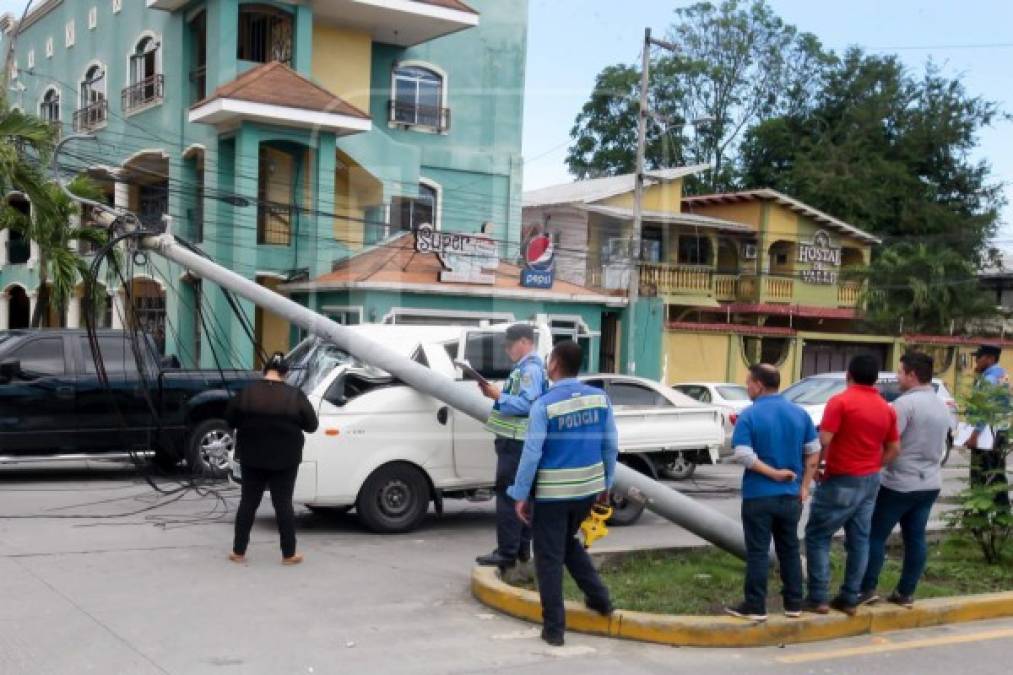La imprudencia de un conductor de una volqueta estuvo a punto de causar una tragedia mayor este día en la colonia Jardines del Valle, de San Pedro Sula.