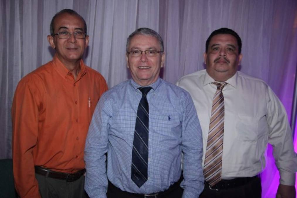 Alfredo Vivas y René Barahona.