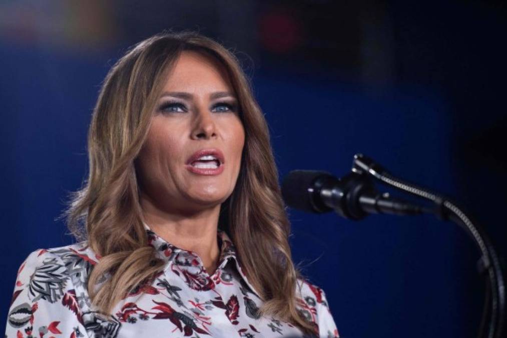 Antes de ceder el podio al presidente, Melania afirmó que a su esposo 'le importa mucho el sufrimiento actual en Venezuela'.