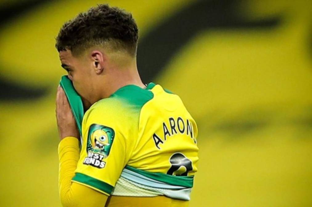 Max Aarons: Informa 'Sky Sports' de que el Bayern Múnich quiere al lateral derecho del Norwich City, club que perdió la categoría en la Premier League. Todo apunta a que el Bayern tendrá que abonar, al menos, 20 'kilos' para hacerse con sus servicios.